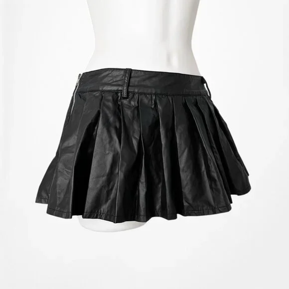 Lioness Black Faux Leather Micro Mini Pleated Skater Skirt Skort Size XS - Picture 4 of 6